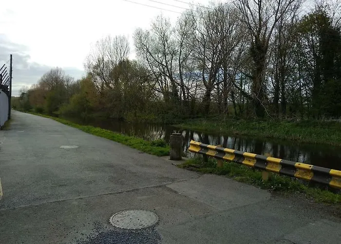 公寓 Small Town House, Barrow Lane, Bagenalstown, Carlow